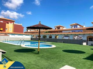 Pis a Zona Carrefour - Urbanizaciones. Casa con piscina comunitaria, en la provincia de alicante, en la