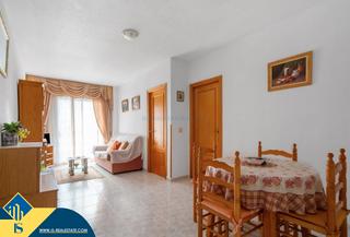 Piccolo appartamento in Avenida Habaneras - Curva de Palangre. Apartamento con terraza, en la provincia de alicante, en la ciud