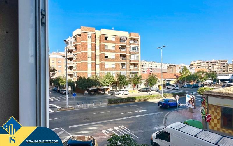 Foto b3fbd3ff-1516-4708-9da2-d3977813b56f. Apartment with heating pool in Parque de las Naciones Torrevieja