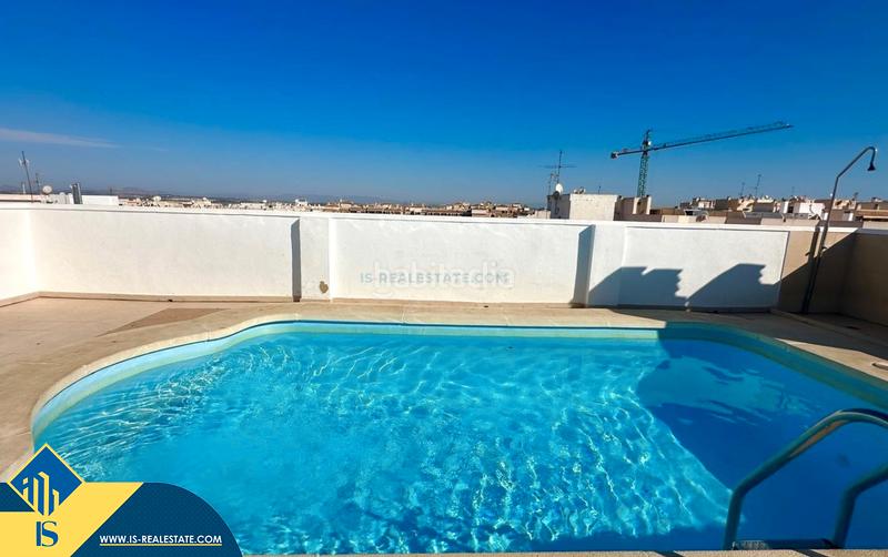 Foto f0da0fea-b66a-4ab2-b96a-4166e64d32ed. Apartment with heating pool in Parque de las Naciones Torrevieja