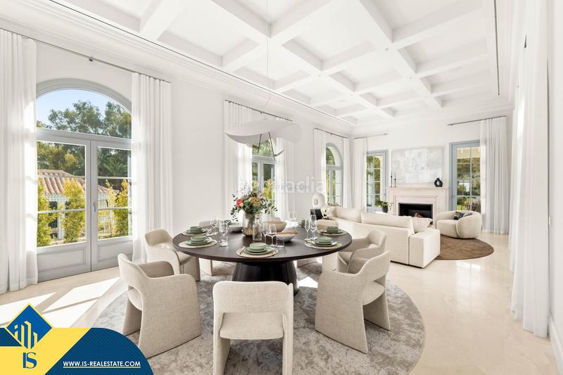 Foto 29b4f558-880b-41e9-9f9e-0cbf04cb0ff1. Chalet avec parking piscine dans La Dama de Noche - La Alzambra Marbella