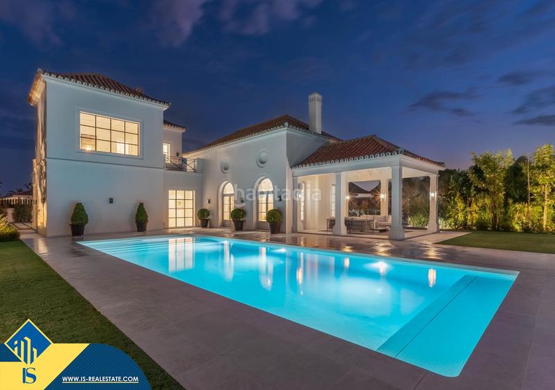 Foto 6e03442b-a904-485b-935c-3c08bfa9cbe3. Chalet avec parking piscine dans La Dama de Noche - La Alzambra Marbella