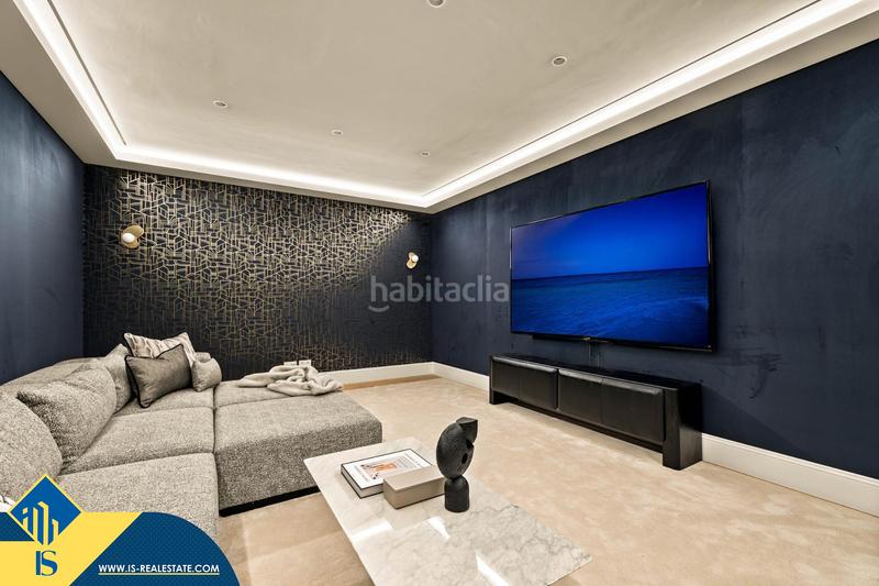 Foto 7939db3c-df12-4c5f-99a7-9108562404b9. Chalet avec parking piscine dans La Dama de Noche - La Alzambra Marbella