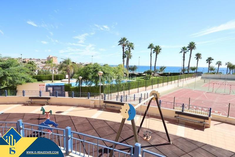 Foto 64fdcc82-20fa-4f38-8cd4-01138a5c043a. Attique avec parking piscine dans Torre de la Horadada Pilar de la Horadada