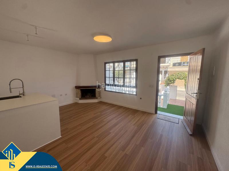 Foto 5f51b9a5-5a97-4c4e-bbc0-c91ebb0edd06. Reihenhaus mit kamin heizung in Zona los Frutales Torrevieja