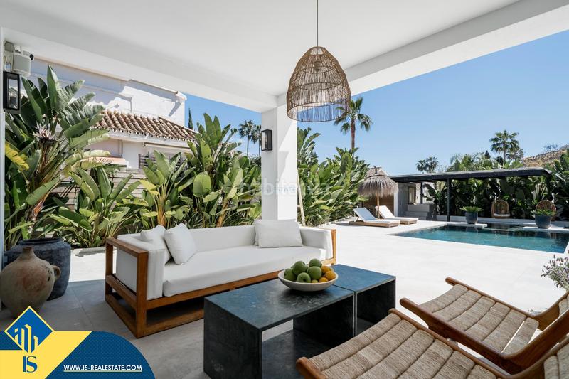 Foto 788dcb68-bb1a-4fe5-afc2-ae4189ae187d. Chalet mit parking pool in La Dama de Noche - La Alzambra Marbella