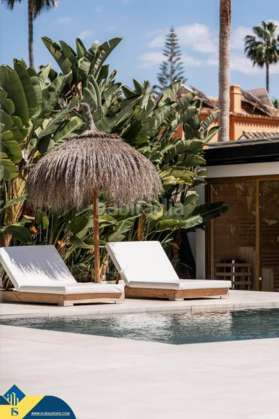 Foto a8133c1c-ef09-4135-aed9-1c34ceac2fd4. Chalet mit parking pool in La Dama de Noche - La Alzambra Marbella