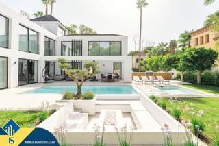 Chalet in Los Naranjos. Villa con piscina privada, en la provincia de málaga, en marbell