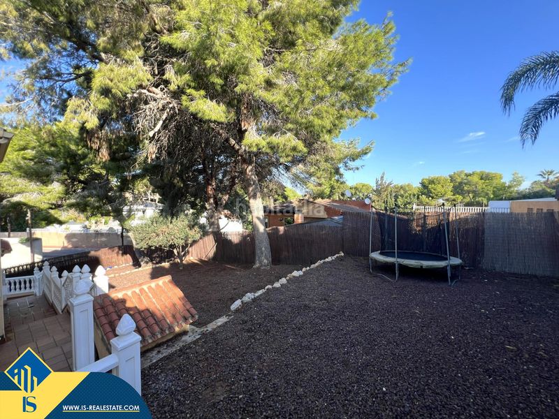 Foto 53b3ccc1-fea0-4d31-bfd3-df16a2f02032. Chalet avec parking piscine dans Los Balcones-Los Altos Torrevieja