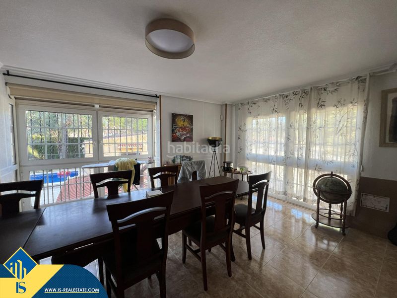 Foto c1b0113c-de3d-4292-b60e-660701dbc13e. Chalet avec parking piscine dans Los Balcones-Los Altos Torrevieja