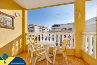Flat in Avenida Habaneras - Curva de Palangre. Apartamento con terraza, en la provincia de alicante, ciudad de