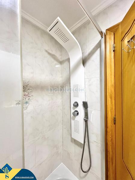 Foto 052f95f9-f69b-4fb8-b16e-53a59585f9f4. Apartament amb calefacció a Antonio Machado Torrevieja