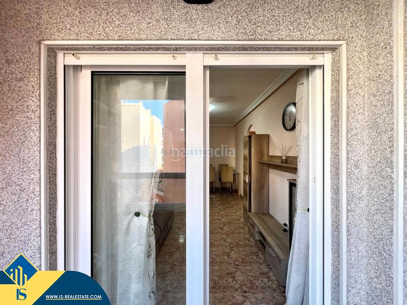 Foto 5871ee24-4bf8-4797-bd3b-f57a769cbbda. Apartament amb calefacció a Antonio Machado Torrevieja