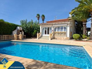 Chalet in Marisol Park - Ortembach - Los Almendros. Villa con piscina privada en calpe, provincia de alicante. 2 hab