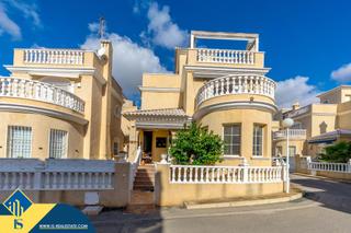 Casa en Fuenmayor. Namas con piscina comunitaria, en la provincia de alicante, en o