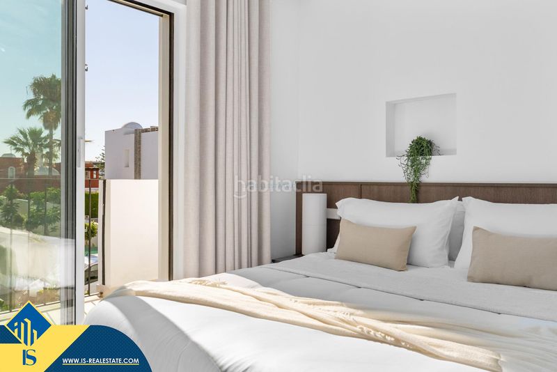 Foto eb4faad0-e897-4d98-8d36-ea0c5bad9321. Xalet amb piscina a Las Brisas Marbella