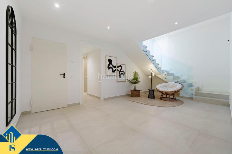 Foto 604aec8b-603b-4d8d-8d91-cc8f66fb0c6f. Chalet avec parking piscine dans lomas de Marbella club Marbella