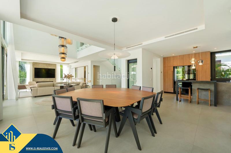 Foto d5ae203e-101f-4bd6-b1f3-4062709da7dc. Chalet avec parking piscine dans lomas de Marbella club Marbella