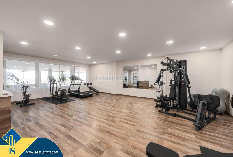 Foto 1a523fad-e5a9-4fe2-9a32-145d04ce2038. Duplex avec chauffage parking piscine dans Los Naranjos Marbella