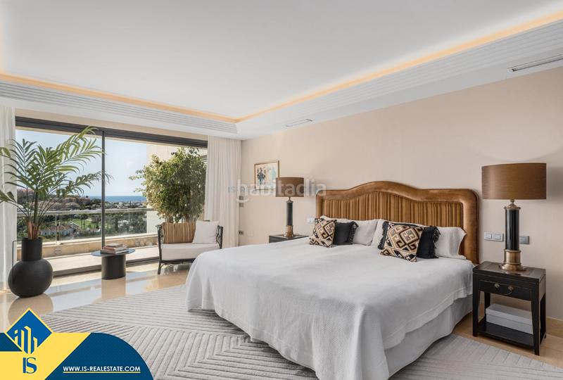 Foto 587648ad-477b-4d48-9351-7a2a2530b30b. Duplex avec chauffage parking piscine dans Los Naranjos Marbella