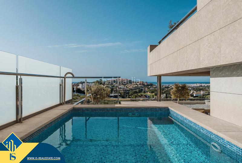 Foto 67e73d60-c274-4ea2-9251-3efae73881ce. Duplex avec chauffage parking piscine dans Los Naranjos Marbella