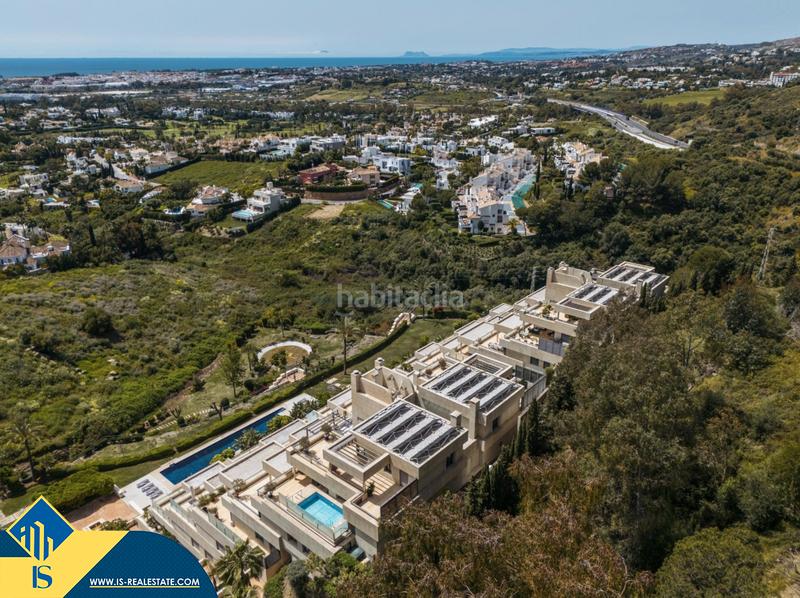 Foto 9ac8a664-1a04-4184-b190-2c8fc8a67887. Duplex avec chauffage parking piscine dans Los Naranjos Marbella