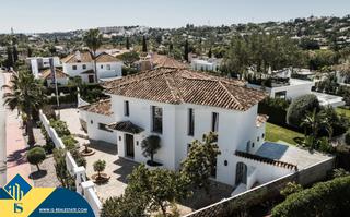 Xalet a La Dama de Noche - La Alzambra. Villa reformada con piscina privada, en la provincia de málaga,