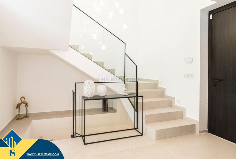 Foto 53c75fcf-ef1e-41be-9255-279c0d48f0a7. Chalet avec chauffage parking piscine dans Los Naranjos Marbella