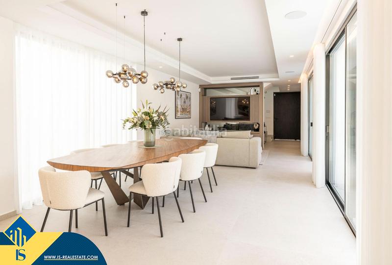 Foto 6cd22730-a2ff-4258-b659-3540cd52173c. Chalet avec chauffage parking piscine dans Los Naranjos Marbella