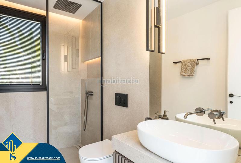 Foto a56c56fc-923f-4aaf-bf44-82aa548f90af. Chalet avec chauffage parking piscine dans Los Naranjos Marbella