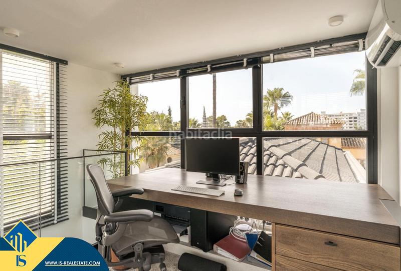 Foto c7a01f6b-e980-4487-ba76-82bbf6191639. Chalet avec chauffage parking piscine dans Los Naranjos Marbella