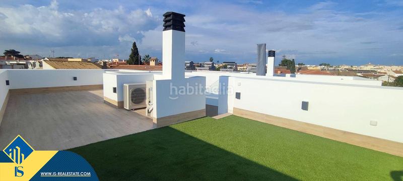 Foto 1d3abb56-042c-4886-9352-3f480a7c2b6e. Chalet avec parking dans Torre de la Horadada Pilar de la Horadada