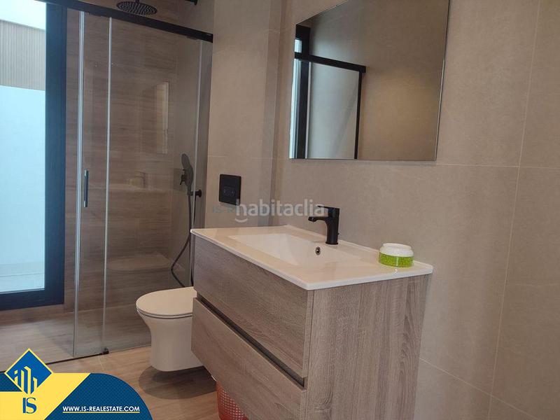 Foto 25a29a6e-aeff-441b-94cd-721e22b8608d. Chalet avec parking dans Torre de la Horadada Pilar de la Horadada