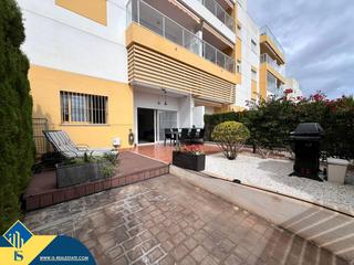 Appartement à Villamartín-Las Filipinas. Apartamento con piscina comunitaria, en la provincia de alicante