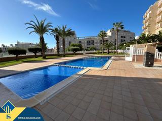 Piso en Los Europeos. Apartamento con piscina comunitaria, en la provincia de alicante