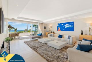 Dúplex a Puerto Banús. Ático dúplex con piscina privada, en la provincia de málaga, en