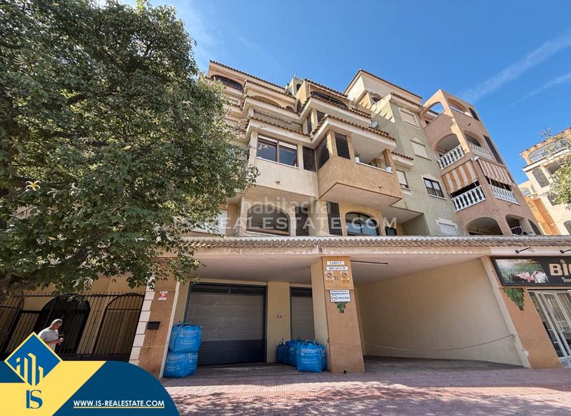 Foto 927efc35-3a9d-4890-ba37-5c91e246bc47. Apartament amb calefacció aparcament piscina a Parque de las Naciones Torrevieja