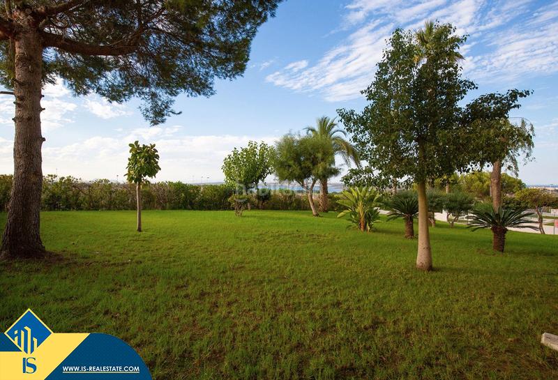 Foto 02a5c075-5dc8-41ab-ad09-7e1864aa90d6. Apartamento  con piscina comunitaria, en la provincia de alicante, en la ciudad . 2 habitaciones | 59 m² | 1 kilómetro en Torrevieja