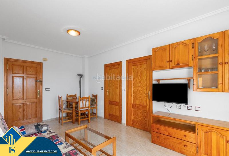 Foto 04cf1af5-68c5-4589-8aaf-f573b7e08558. Apartamento  con piscina comunitaria, en la provincia de alicante, en la ciudad . 2 habitaciones | 59 m² | 1 kilómetro en Torrevieja