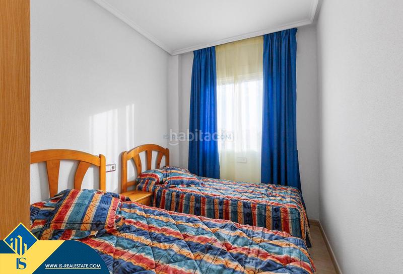 Foto 30920602-e131-4c1c-b21d-ae839e3d3bc8. Apartamento  con piscina comunitaria, en la provincia de alicante, en la ciudad . 2 habitaciones | 59 m² | 1 kilómetro en Torrevieja