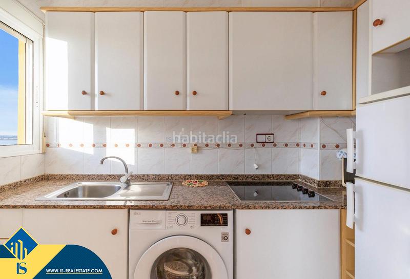 Foto 403e8b57-330a-48a6-a76f-e587d1e9d65e. Apartamento  con piscina comunitaria, en la provincia de alicante, en la ciudad . 2 habitaciones | 59 m² | 1 kilómetro en Torrevieja