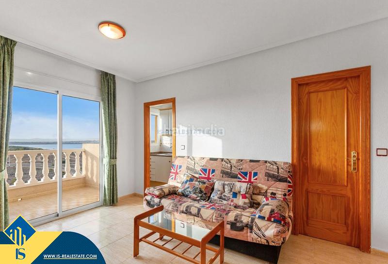 Foto 93f6a8f8-19df-4ffc-abf3-8d43405f4cf8. Apartamento  con piscina comunitaria, en la provincia de alicante, en la ciudad . 2 habitaciones | 59 m² | 1 kilómetro en Torrevieja