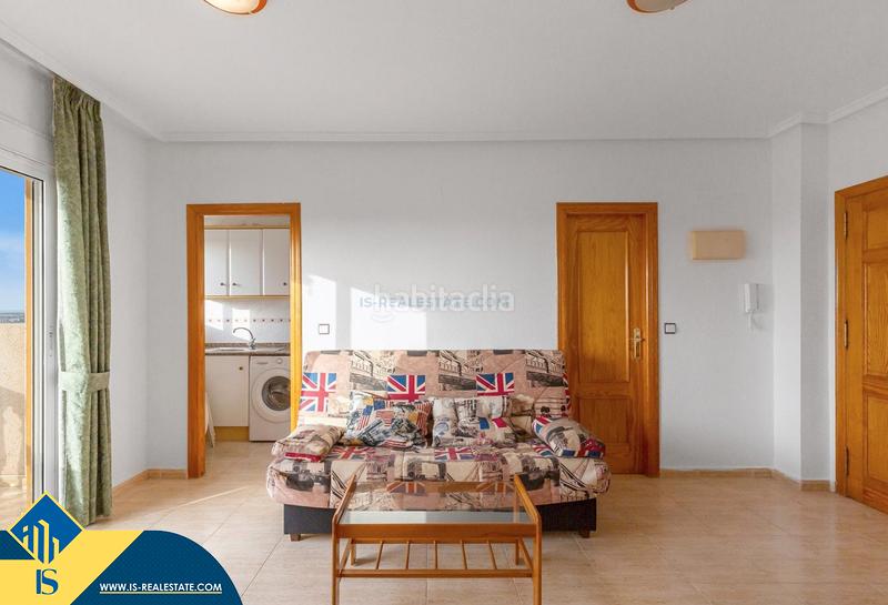 Foto d1ff3ddb-be27-49ea-bde8-601394072855. Apartamento  con piscina comunitaria, en la provincia de alicante, en la ciudad . 2 habitaciones | 59 m² | 1 kilómetro en Torrevieja