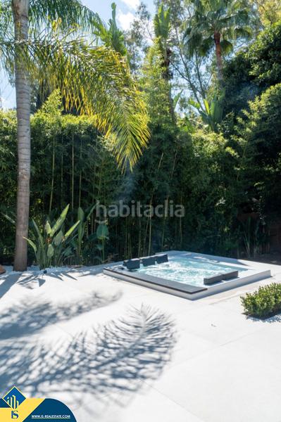 Foto 306aafe1-2038-46b6-8b3e-7873ce02a396. Chalet avec cheminée chauffage parking piscine dans Marbella