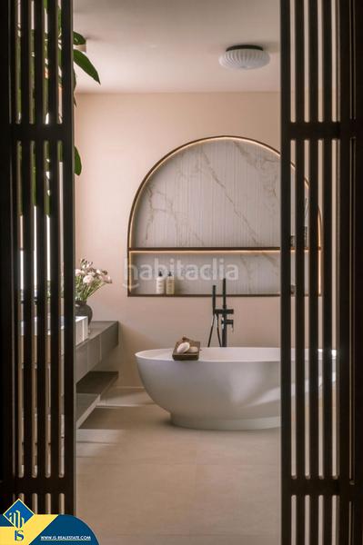 Foto 3a45ca96-1cce-43d2-b7da-559093556308. Chalet avec cheminée chauffage parking piscine dans Marbella