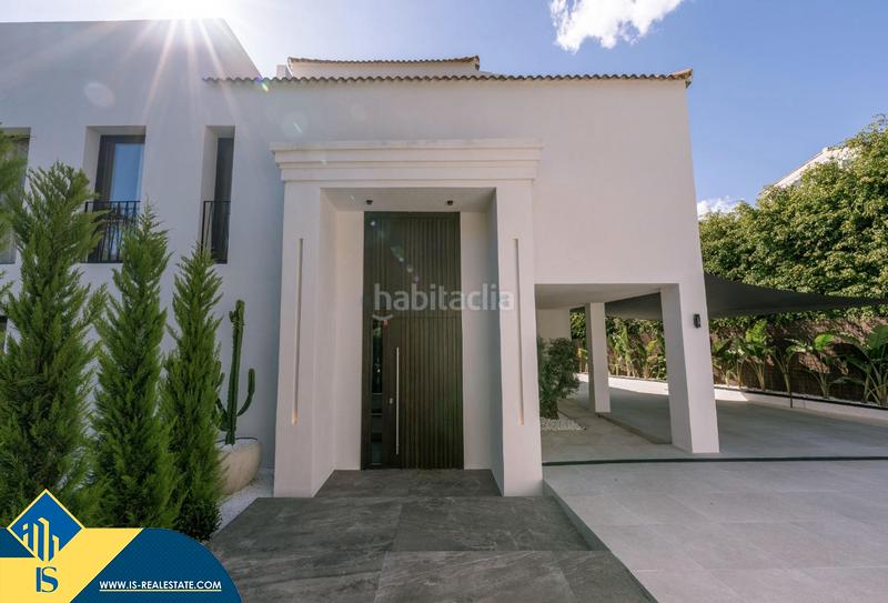 Foto 45b26c15-7257-4511-b969-c38d05d7d7bc. Chalet avec cheminée chauffage parking piscine dans Marbella