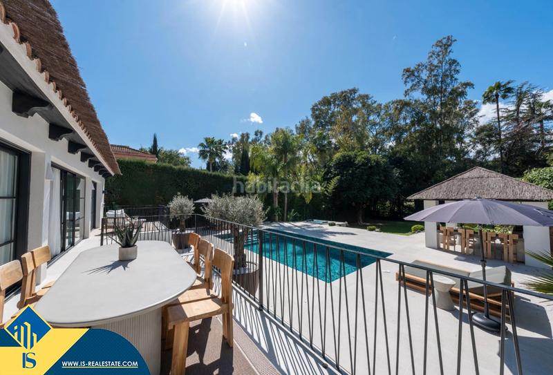 Foto df8a1c5d-f146-41ae-aeb7-c069af651384. Chalet avec cheminée chauffage parking piscine dans Marbella