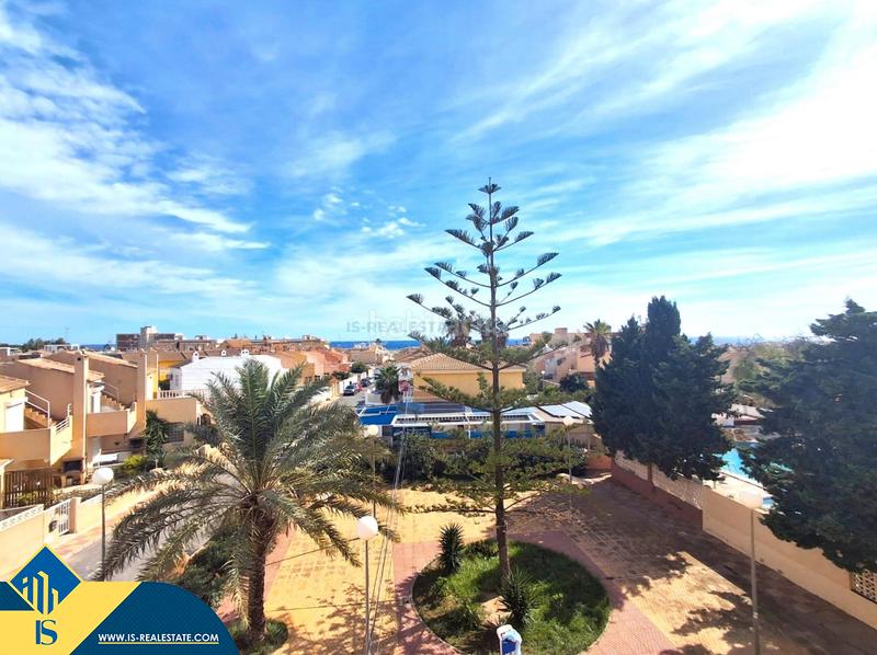 Foto 2426af88-8c3e-4065-8cfa-8f00f7d70549. Apartament amb calefacció aparcament a Aguas Nuevas Torrevieja