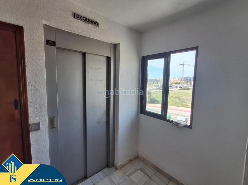 Foto 846b330a-84fd-4ed4-8a79-86831c007027. Apartament amb calefacció aparcament a Aguas Nuevas Torrevieja