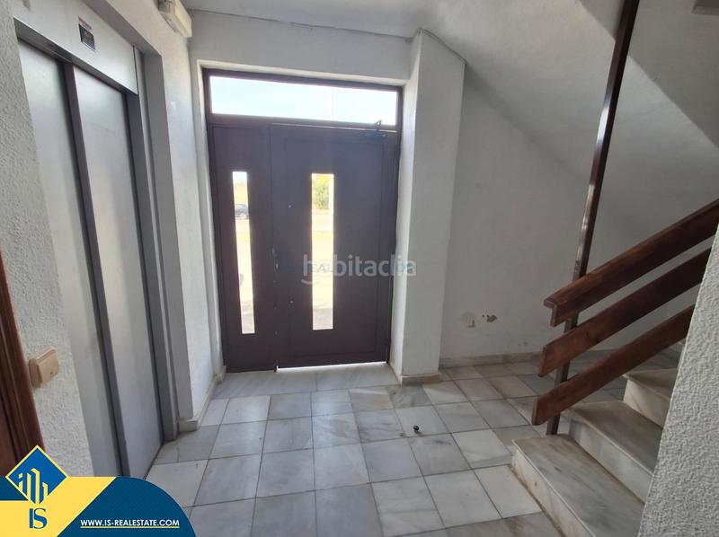 Foto a90dbde0-83d4-44ff-8d68-9db27887c2da. Apartament amb calefacció aparcament a Aguas Nuevas Torrevieja